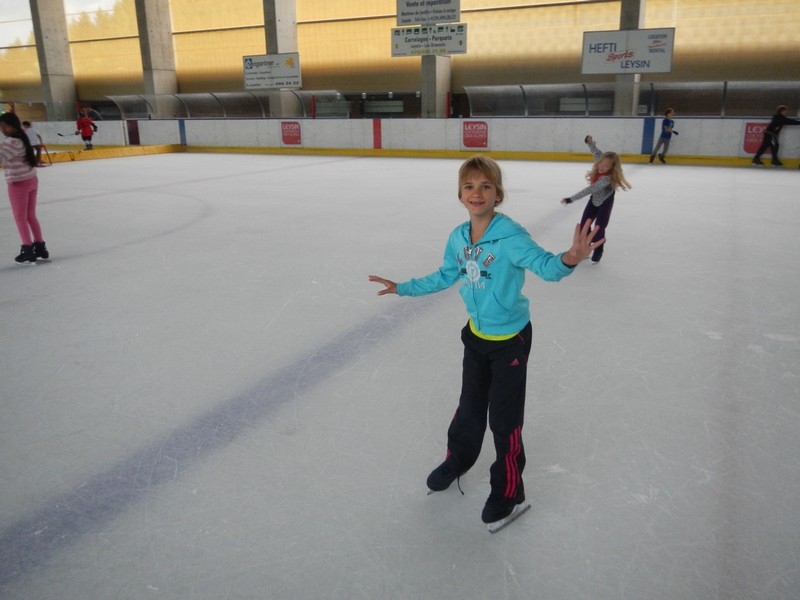 Village Camps International Summer Camp Leysin, Switzerland 2026-08-15 https://www.villagecamps.com/journals_admin/images/683-12-iceskating (9).jpg